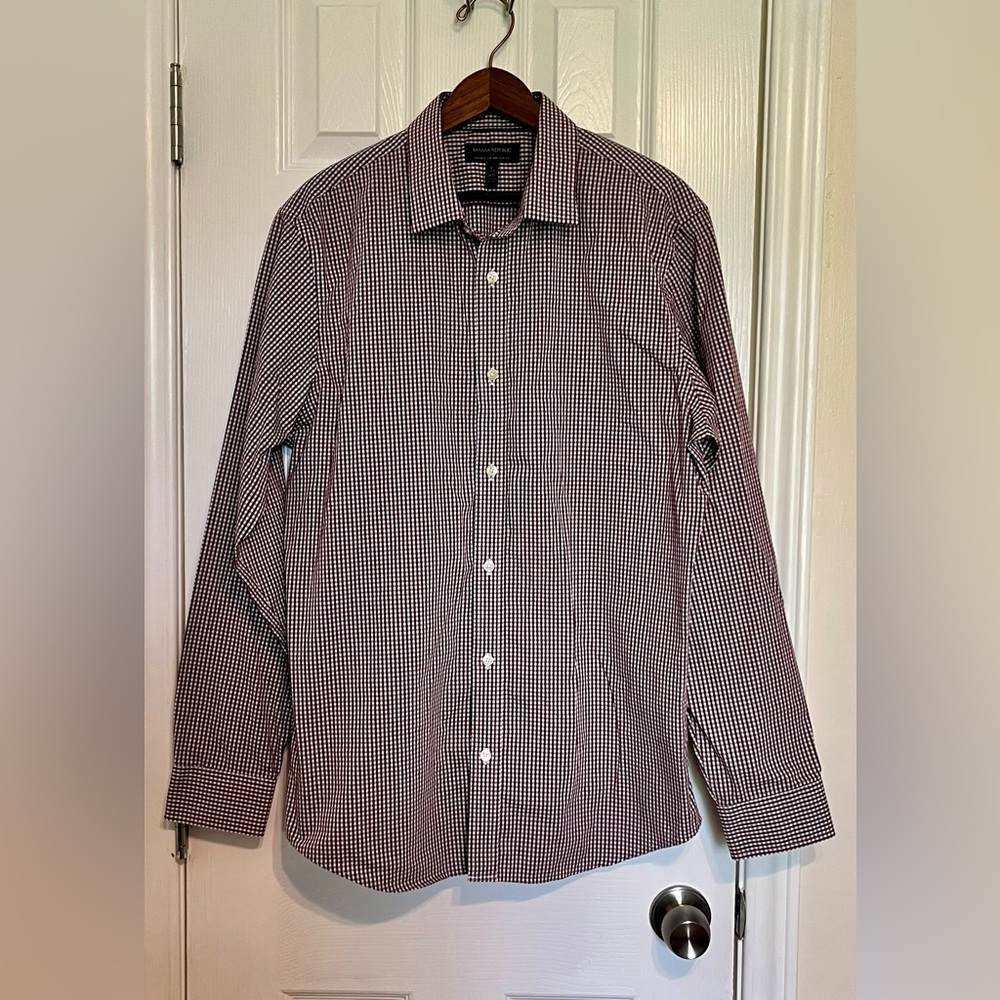 Banana Republic Red & White Non Iron Tailored Slim Fit Shirt 16•16 1/2 34•35”‎